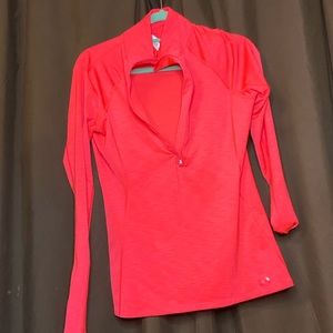 Fitted underamour pull over